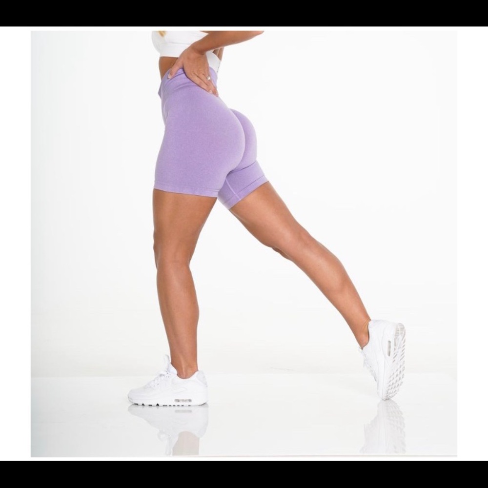 NVGTN Lilac Pro Shorts Size M